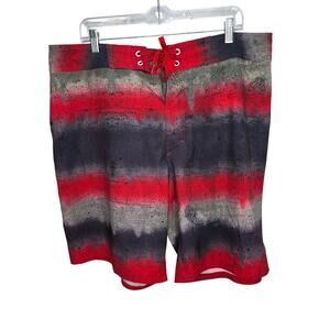 Under Armour HeatGear Board Shorts Mens 40 Loose Fit Surf Swim Athletic Red